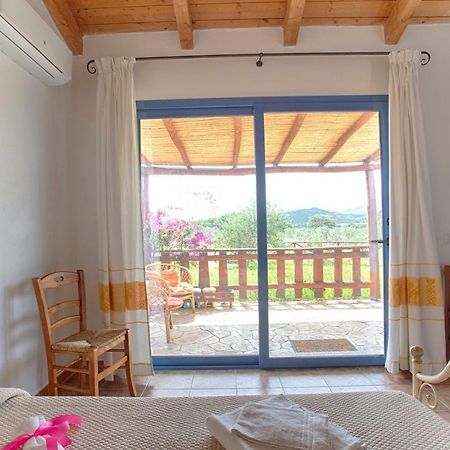 Вілла Agriturismo Mieleamaro Ольбія Екстер'єр фото