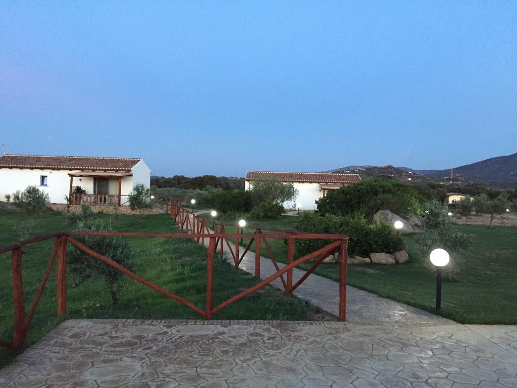 Вілла Agriturismo Mieleamaro Ольбія Екстер'єр фото