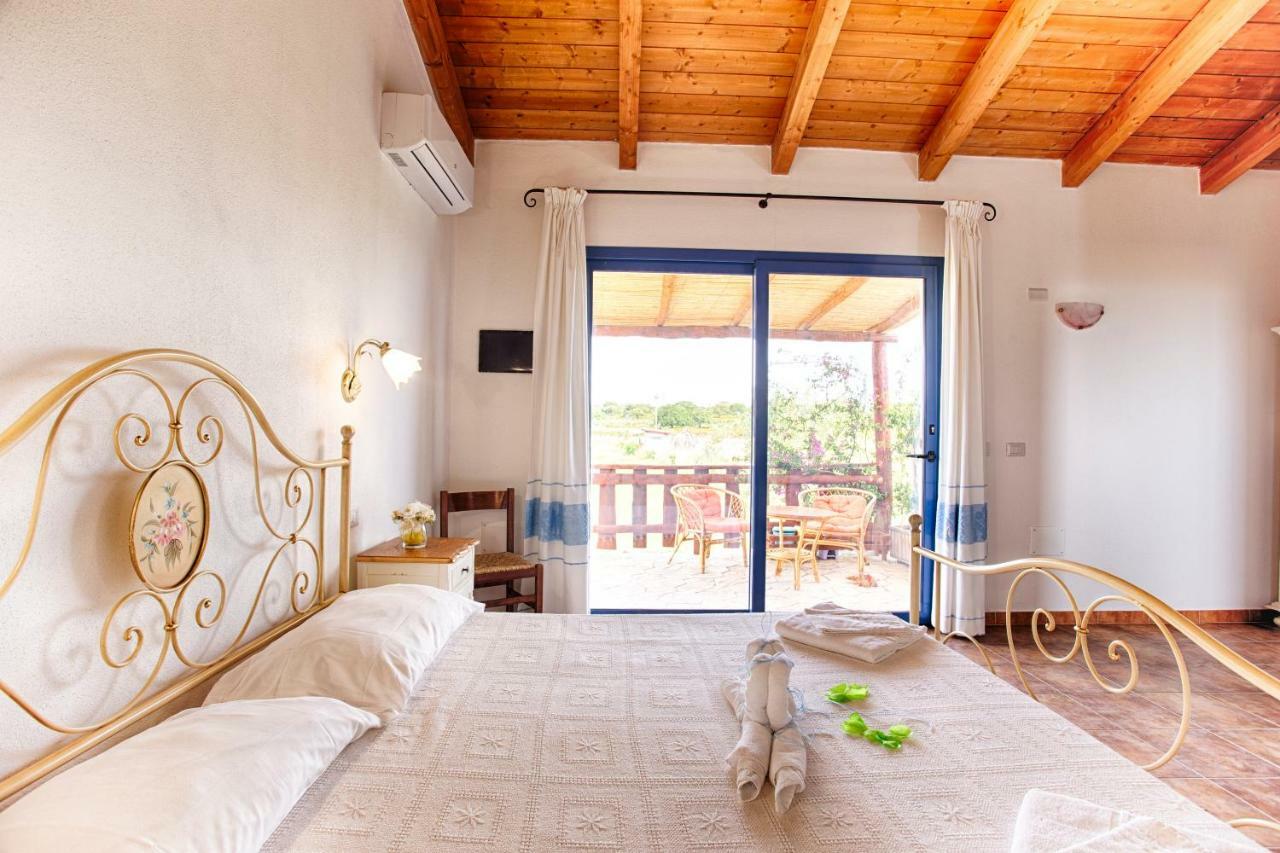 Вілла Agriturismo Mieleamaro Ольбія Екстер'єр фото